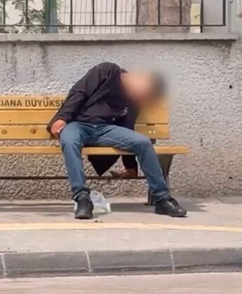 Madde bağımlısı kendinden geçti