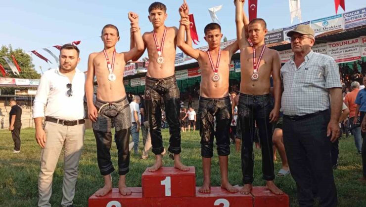 Manavgatlı minik güreşçiler çifte madalyayla döndü