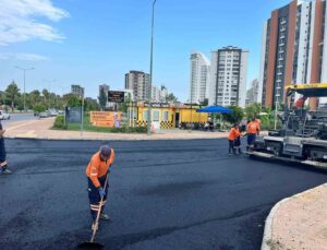 Mersin’de bozuk yollar tek tek yenileniyor