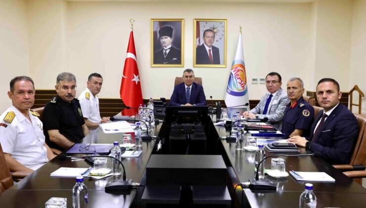 Mersin’de Güvenlik ve Asayiş Değerlendirme Toplantısı yapıldı