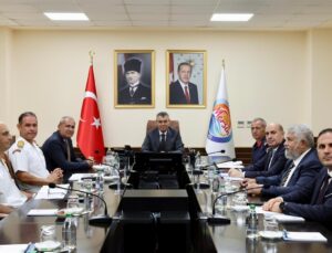 Mersin’de Güvenlik ve Asayiş Değerlendirme Toplantısı yapıldı