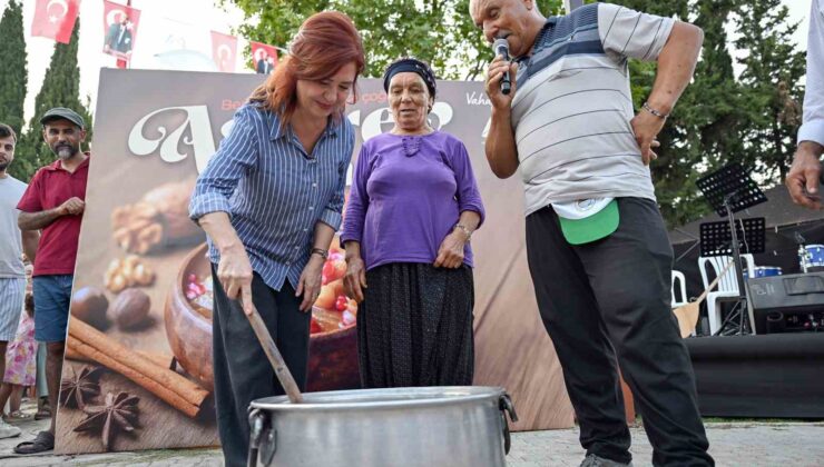 Mersin’de kadınlar geleneksel aşure etkinliğinde bir araya geldi