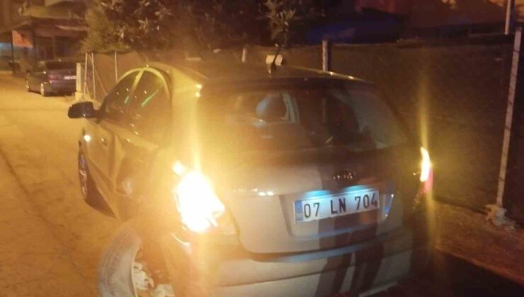 Serik’te otomobiller çarpıştı: 2 yaralı