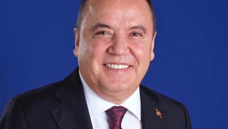 Tutuklu bulunan Muhittin Böcek kontrol için hastaneye kaldırıldı