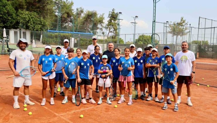 Ürdünlü tenisçiler kamp için Adana’da