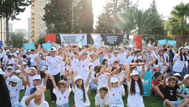 Yüzlerce öğrenci Kozan’da yaz spor şenliğinde buluştu