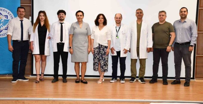Alanya Eğitim ve Araştırma Hastanesi Acil Kliniği ilk asistan mezunlarını verdi