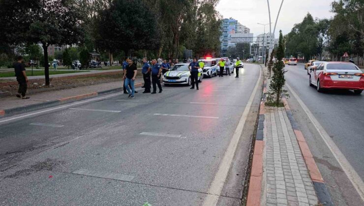 Refüje ve direğe çarpan motosikletli hayatını kaybetti